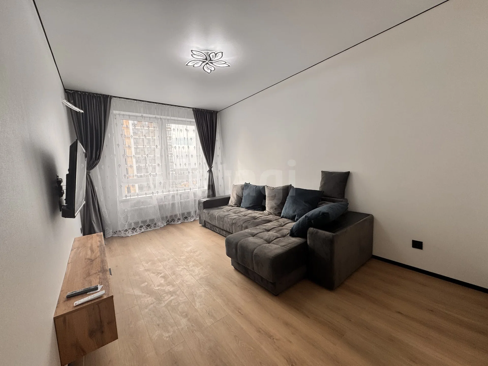 2-к квартира, 48м² (улица Марины Цветаевой, 1/2) - миниатюра 3