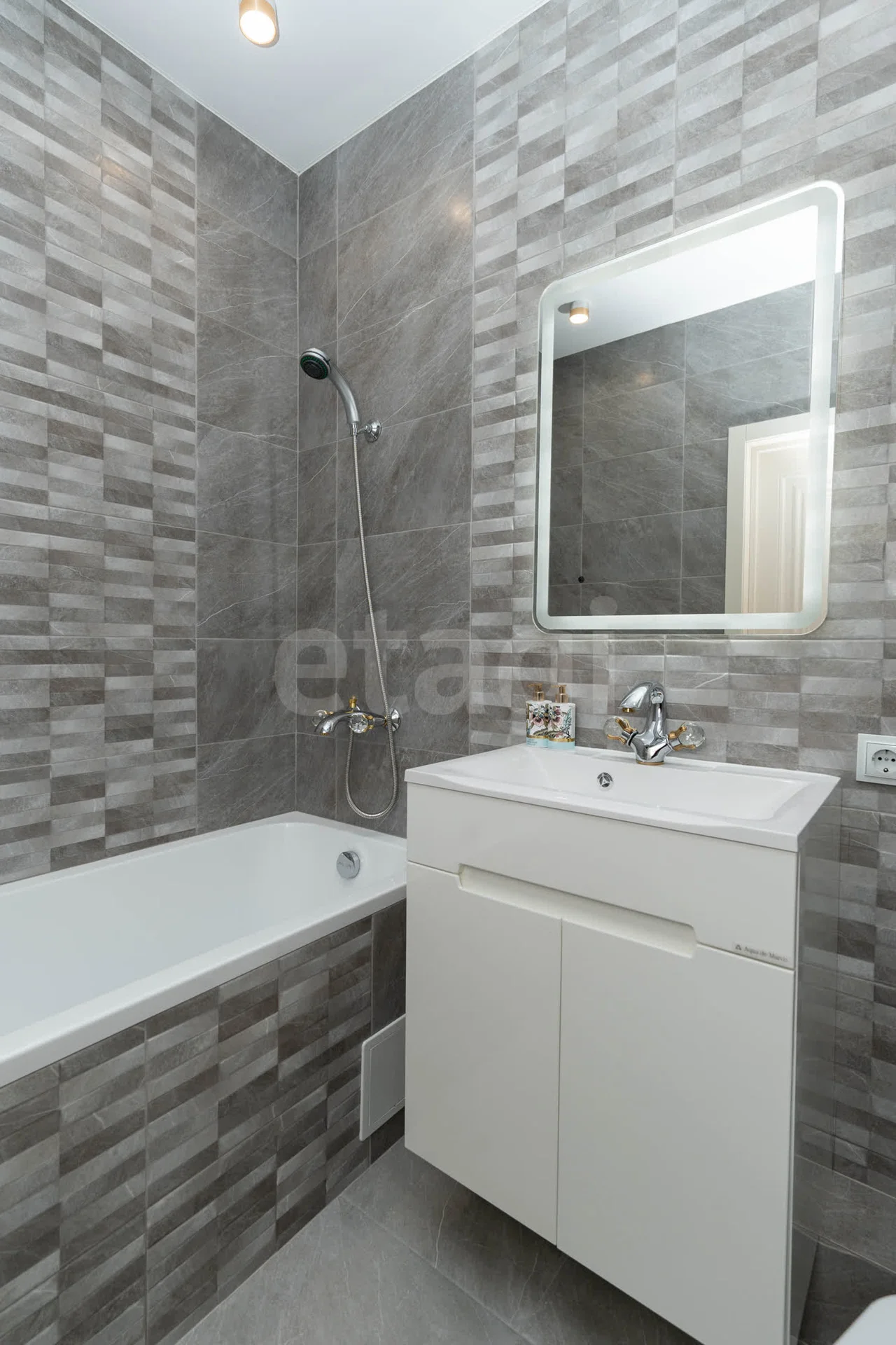 1-к квартира, 32.9м² (улица имени Героя Георгия Бочарникова, 4к2) - миниатюра 13