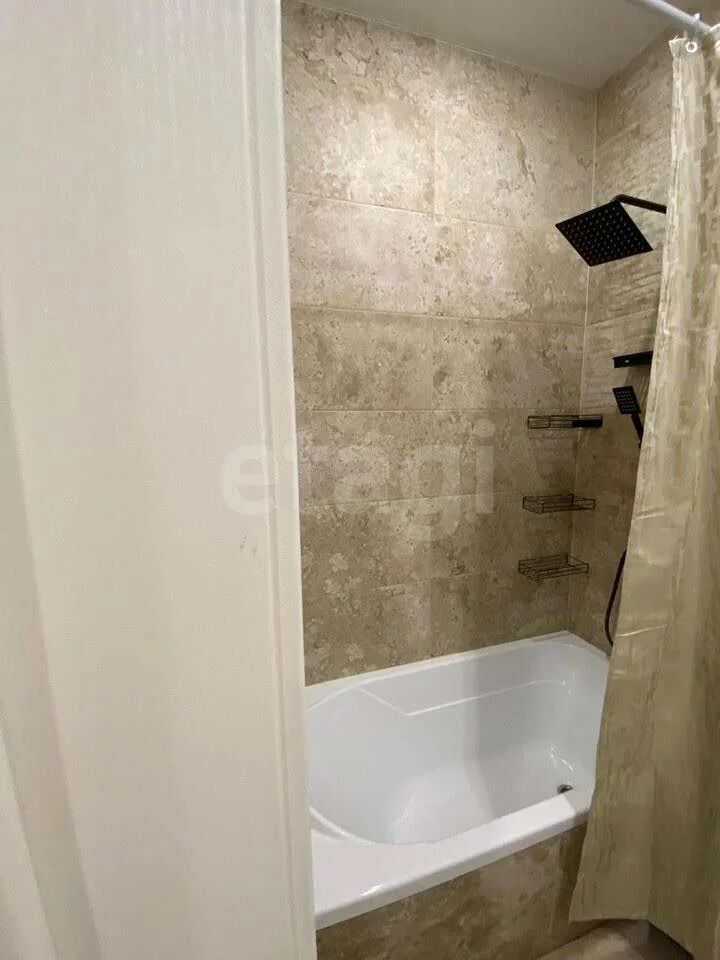 1-к квартира, 41.4м² (улица имени Сергея Есенина, 127/2) - миниатюра 8