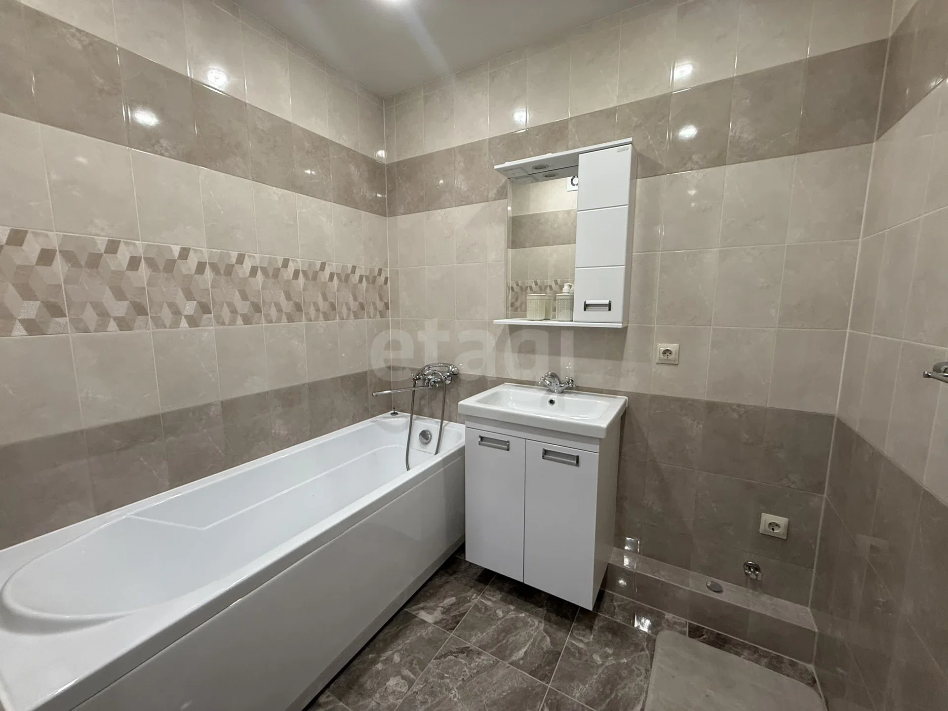 2-к квартира, 65.4м² (проспект имени писателя Знаменского, 9к1) - миниатюра 14