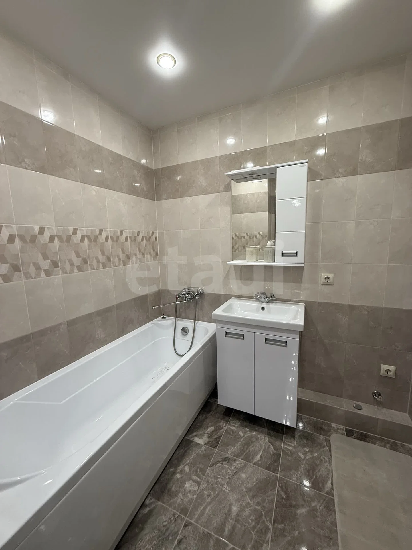 2-к квартира, 65.4м² (проспект имени писателя Знаменского, 9к1) - миниатюра 15