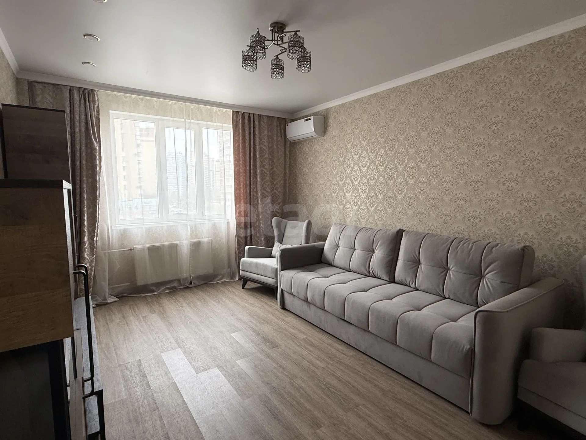 2-к квартира, 65.4м² (проспект имени писателя Знаменского, 9к1) - миниатюра 2