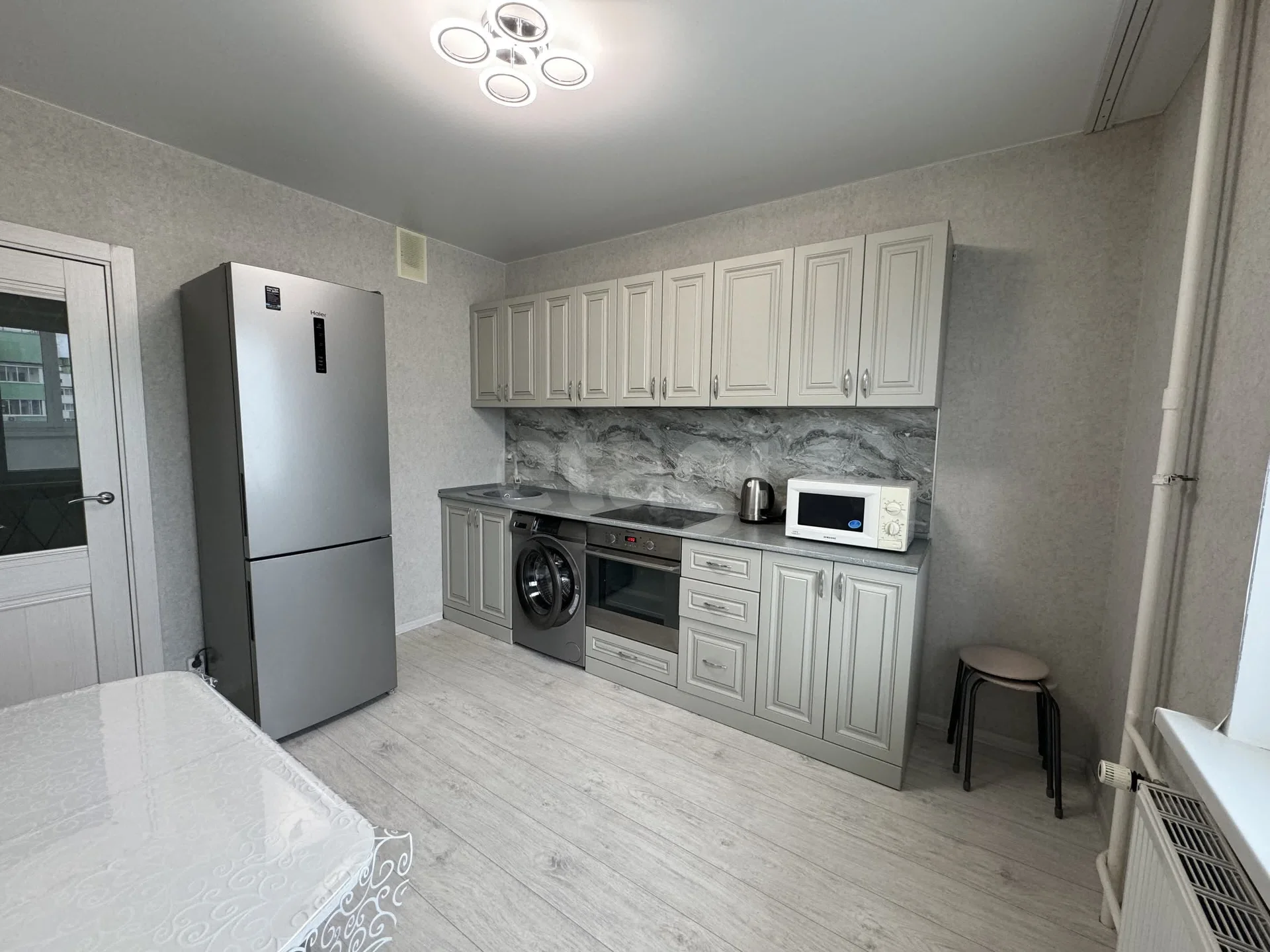 2-к квартира, 52.9м² (улица имени Героя Советского Союза Дмитрия Мирошниченко, 41) - изображение 1