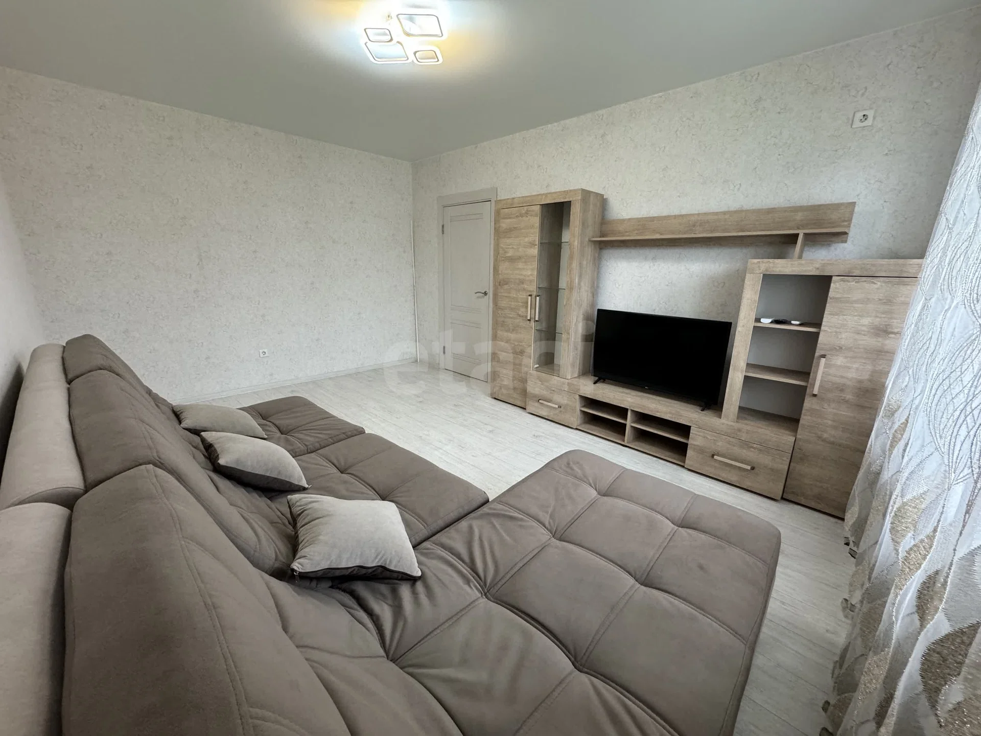 2-к квартира, 52.9м² (улица имени Героя Советского Союза Дмитрия Мирошниченко, 41) - миниатюра 18