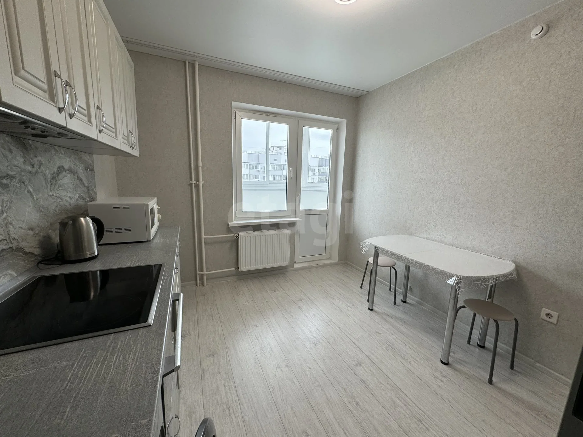 2-к квартира, 52.9м² (улица имени Героя Советского Союза Дмитрия Мирошниченко, 41) - миниатюра 4