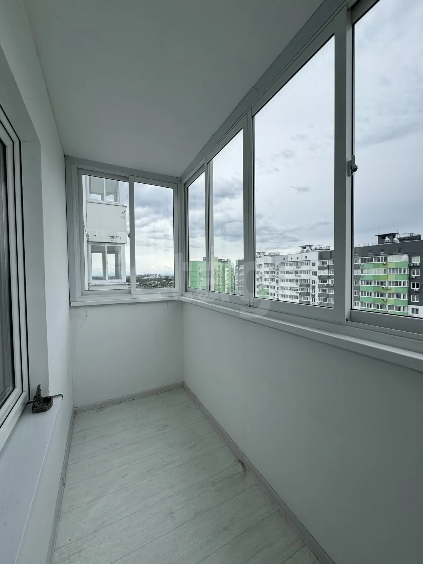 2-к квартира, 52.9м² (улица имени Героя Советского Союза Дмитрия Мирошниченко, 41) - миниатюра 5