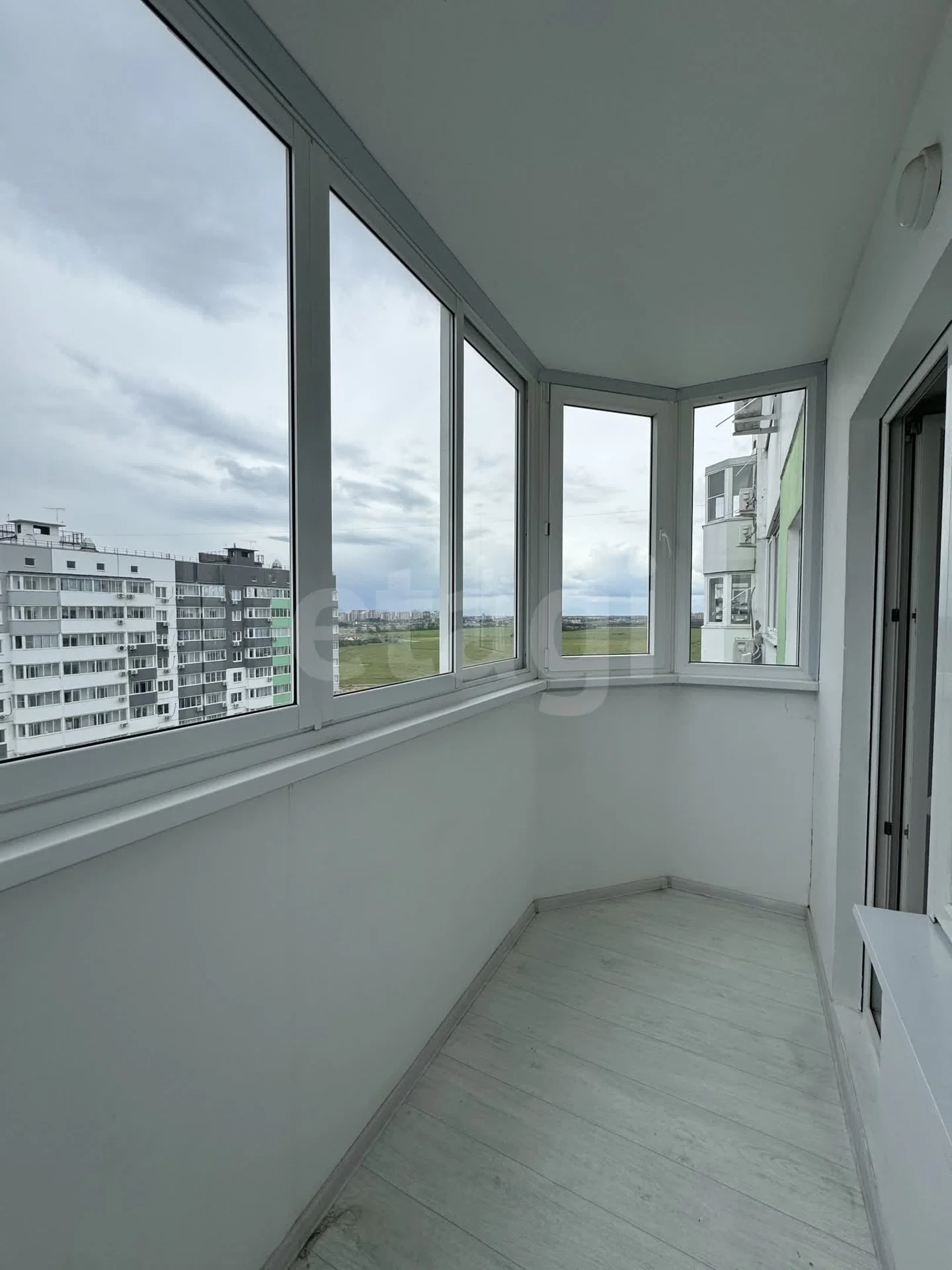 2-к квартира, 52.9м² (улица имени Героя Советского Союза Дмитрия Мирошниченко, 41) - миниатюра 6