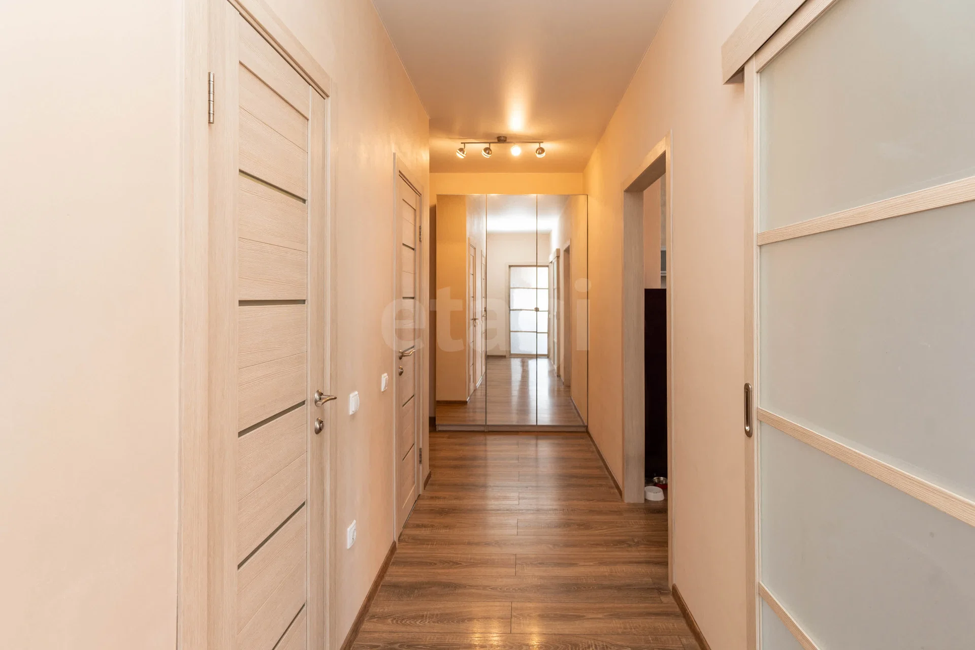 2-к квартира, 56.3м² (улица имени Героя Николая Шевелёва, 5) - миниатюра 6