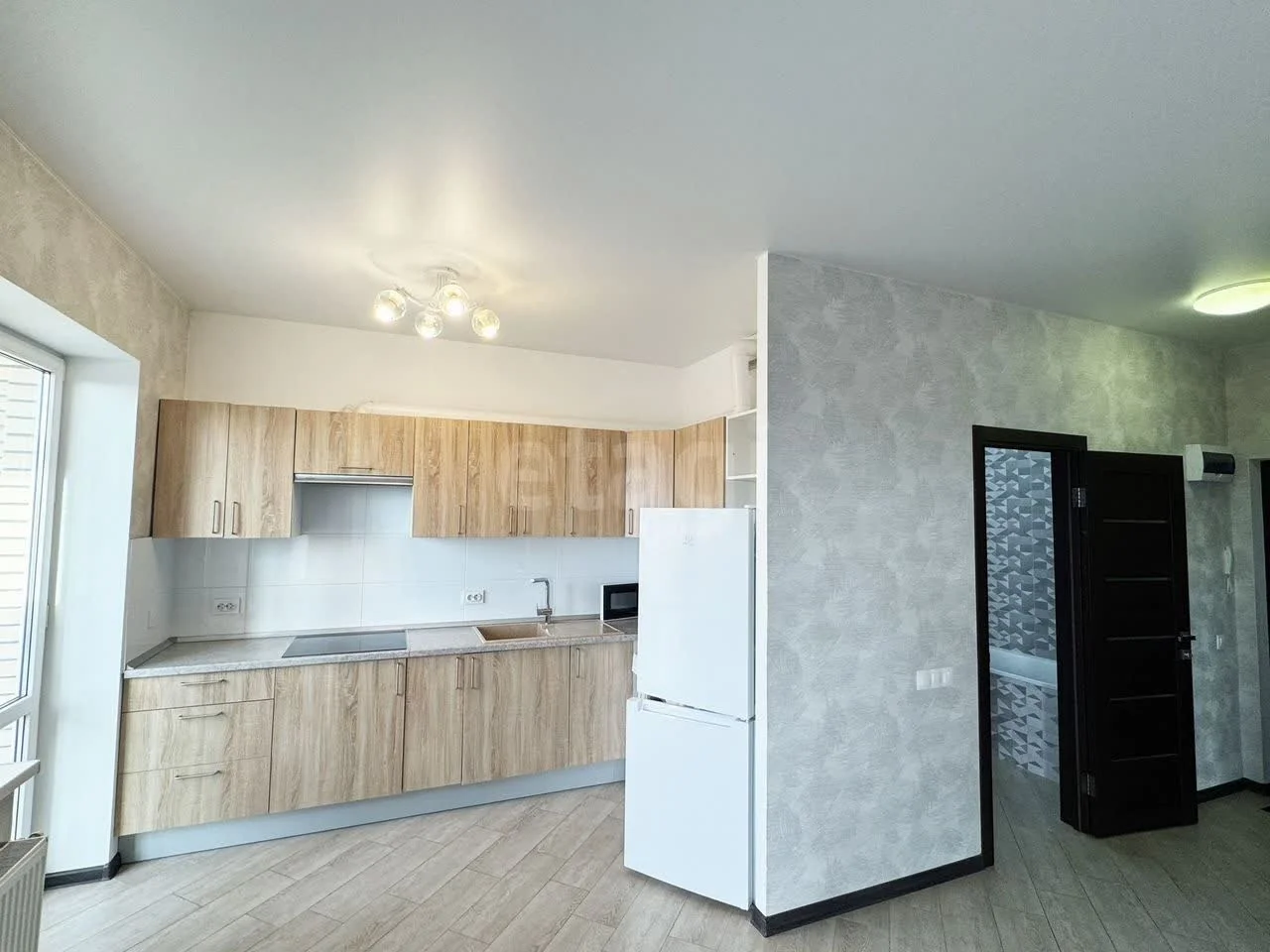 1-к квартира, 37м² (улица Димитрова, 202) - миниатюра 2