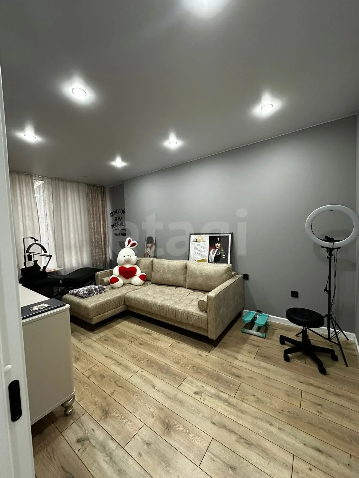 2-к квартира, 51.8м² (улица имени Героя Николая Шевелёва, 17) - миниатюра 3