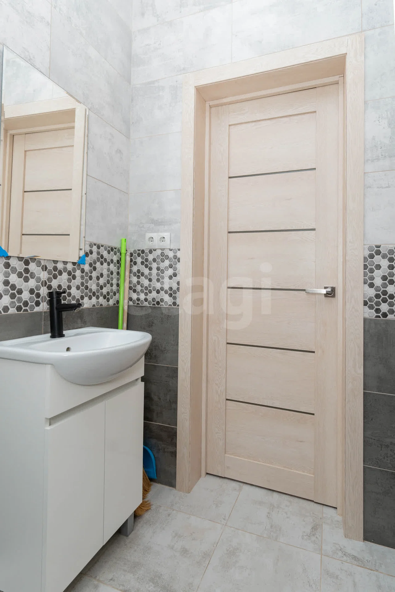 3-к квартира, 83.6м² (Конгрессная улица, 19/1к2) - миниатюра 17