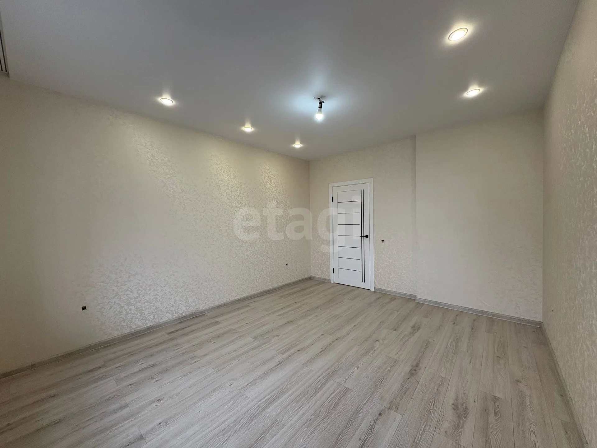 2-к квартира, 54м² (улица Григория Булгакова, 13к1) - миниатюра 2