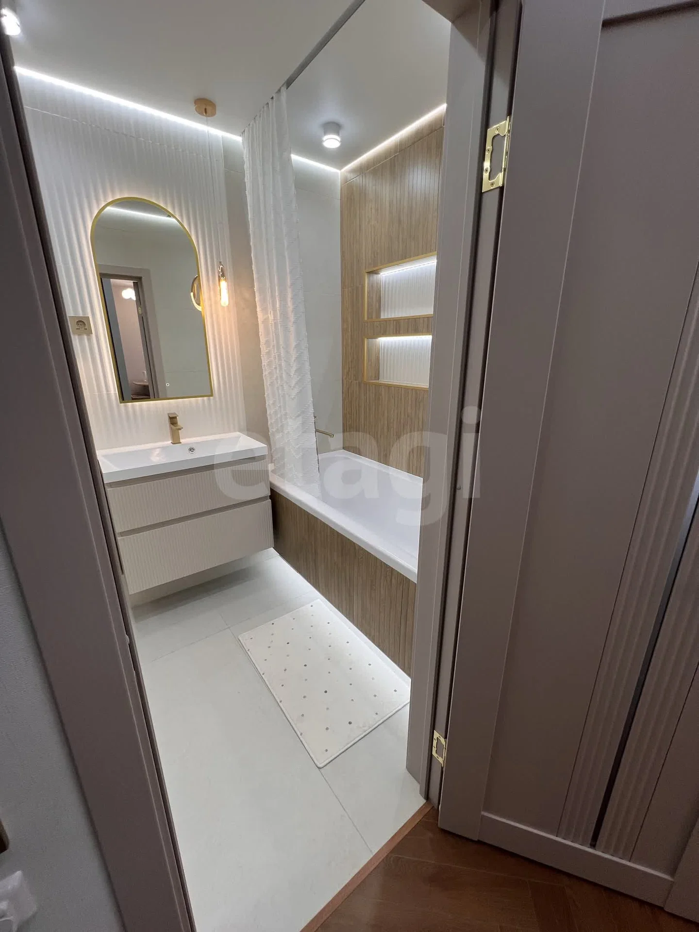 1-к квартира, 46м² (улица имени В.Н. Мачуги, 166б) - миниатюра 21