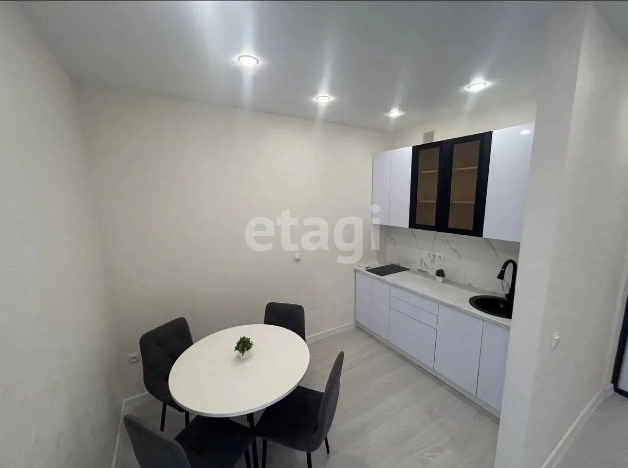 2-к квартира, 48м² (Домбайская улица, 55к6) - миниатюра 2