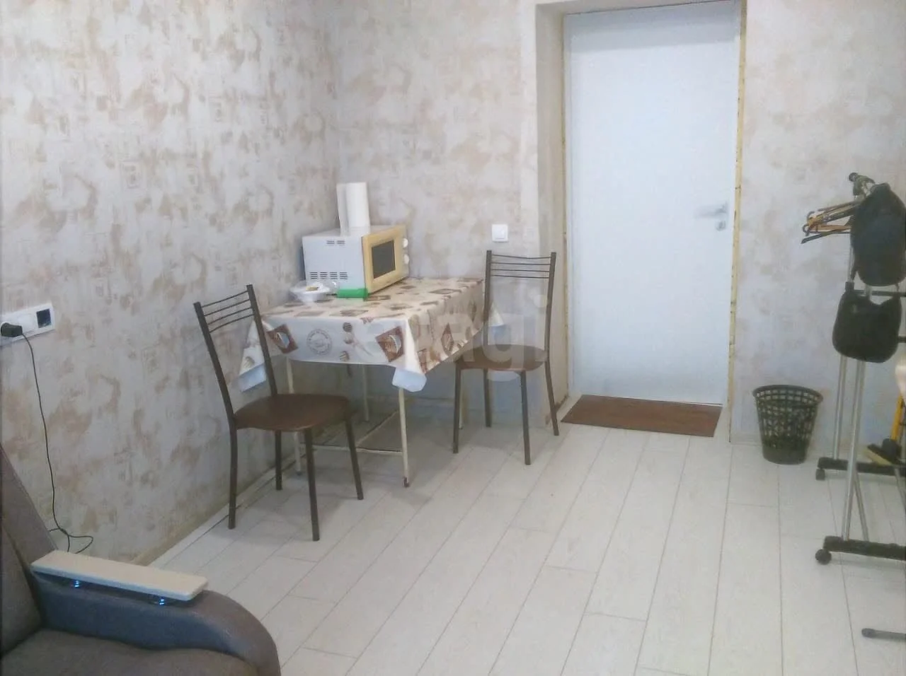 Комната, 12м² (улица Селезнёва, 136) - изображение 1