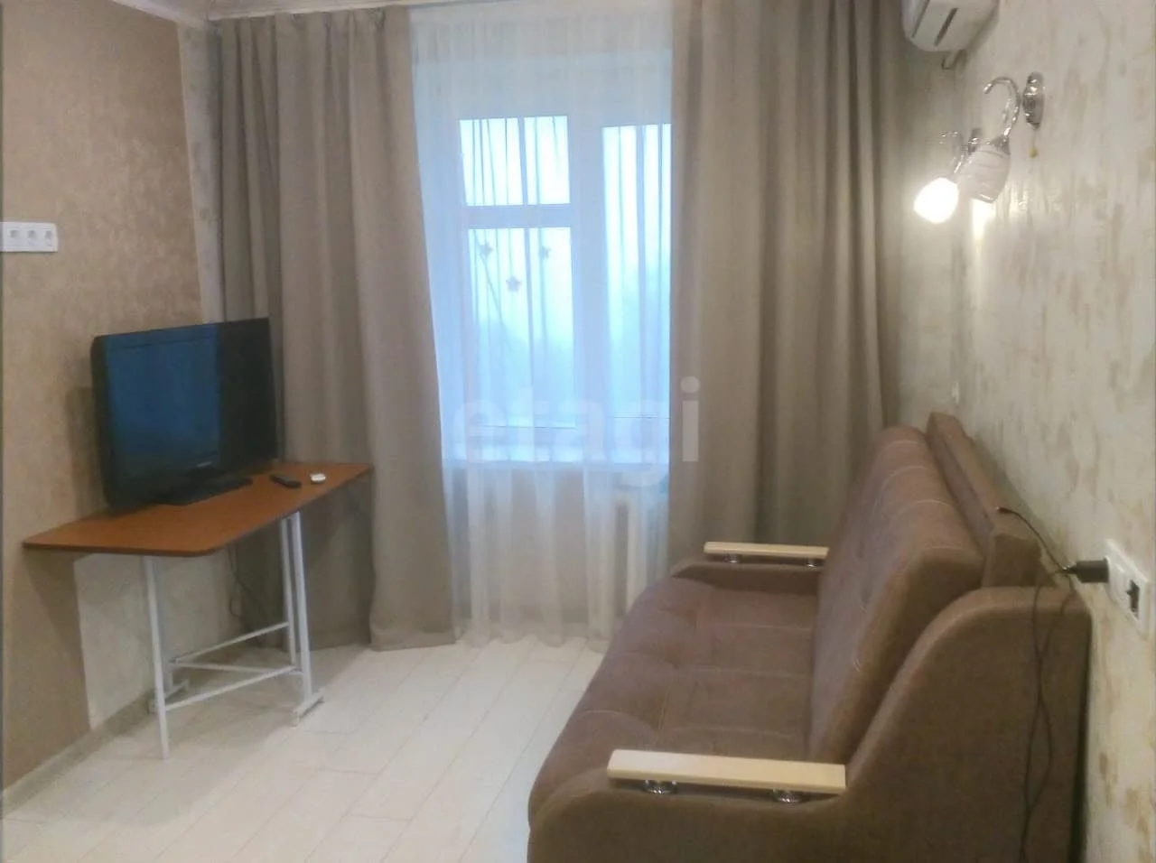 Комната, 12м² (улица Селезнёва, 136) - миниатюра 2