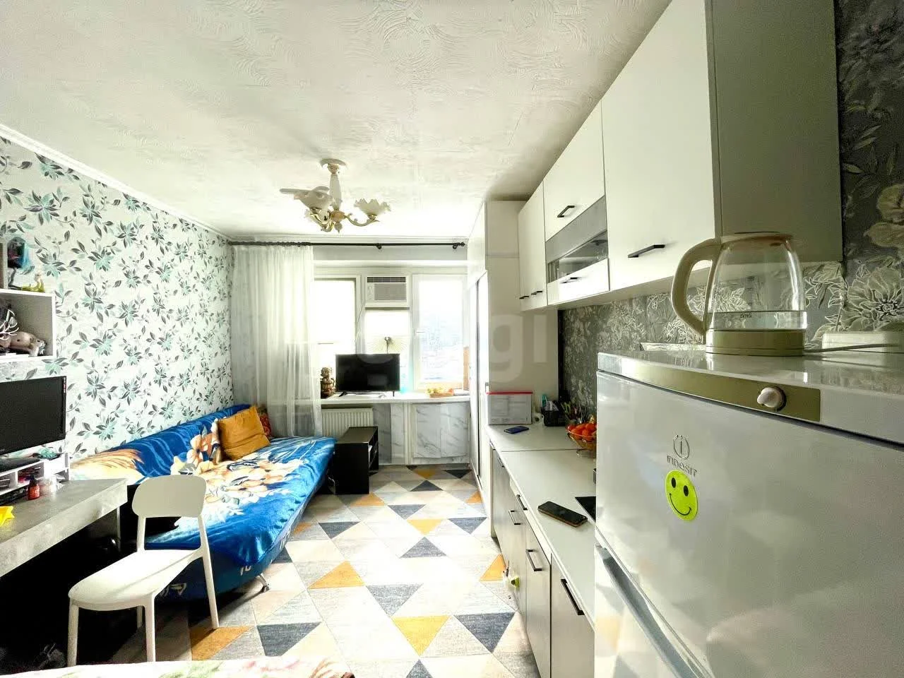 Комната, 11.1м² (Уральская улица, 115) - изображение 1