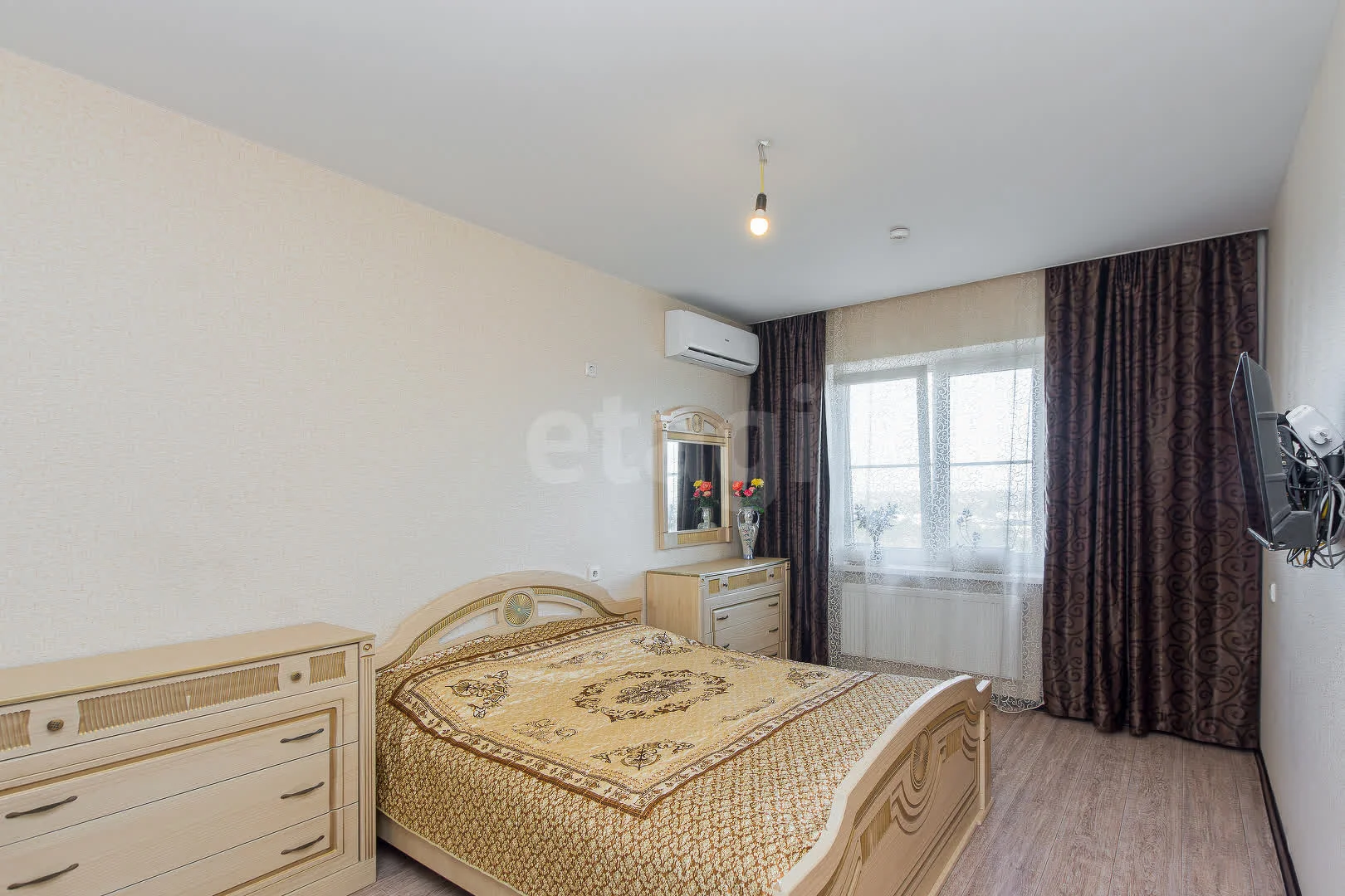2-к квартира, 57.4м² (улица Героя Владислава Посадского, 28) - миниатюра 3