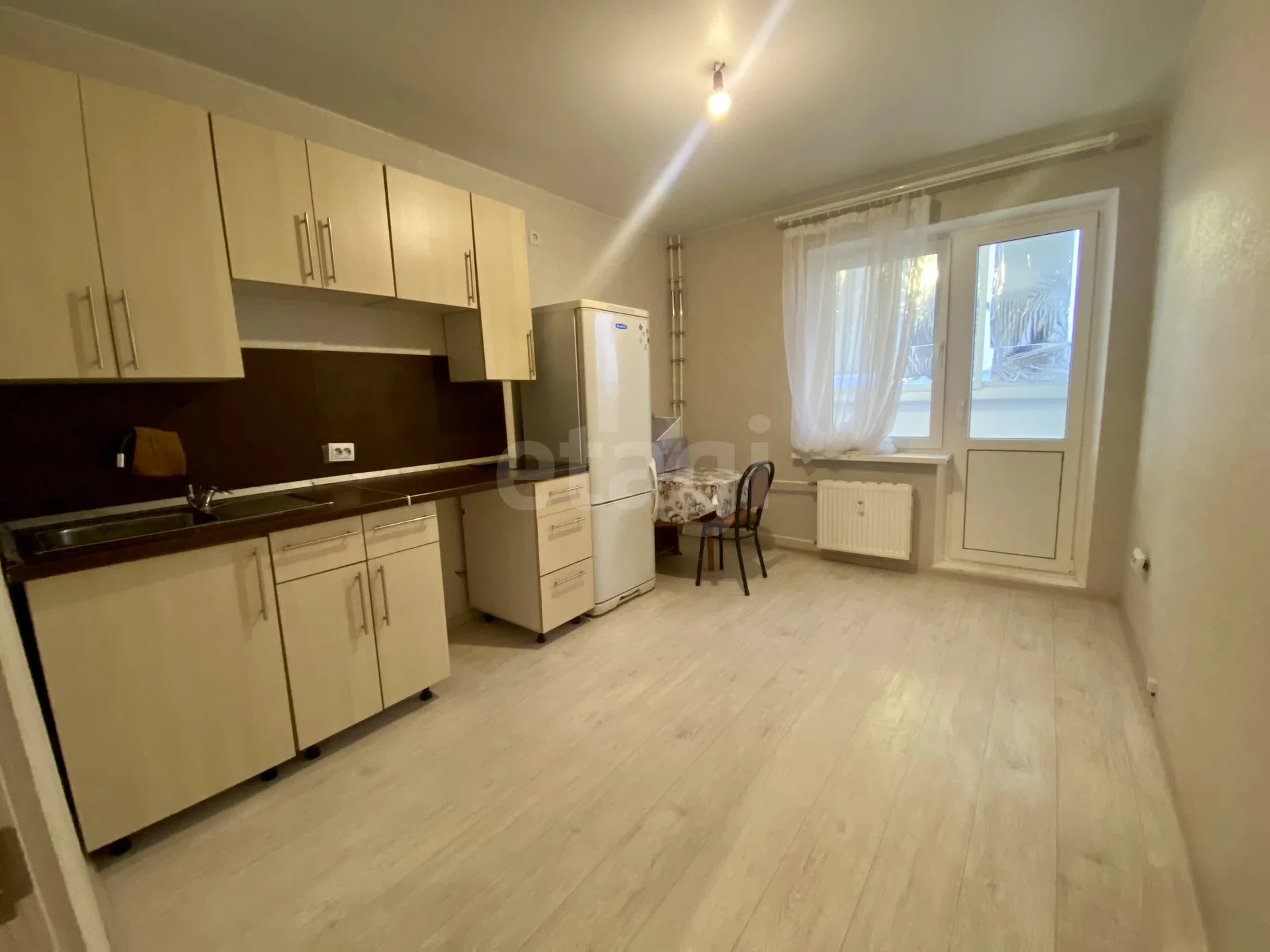 1-к квартира, 36.3м² (улица имени Героя Советского Союза Якова Кобзаря, 1) - миниатюра 3