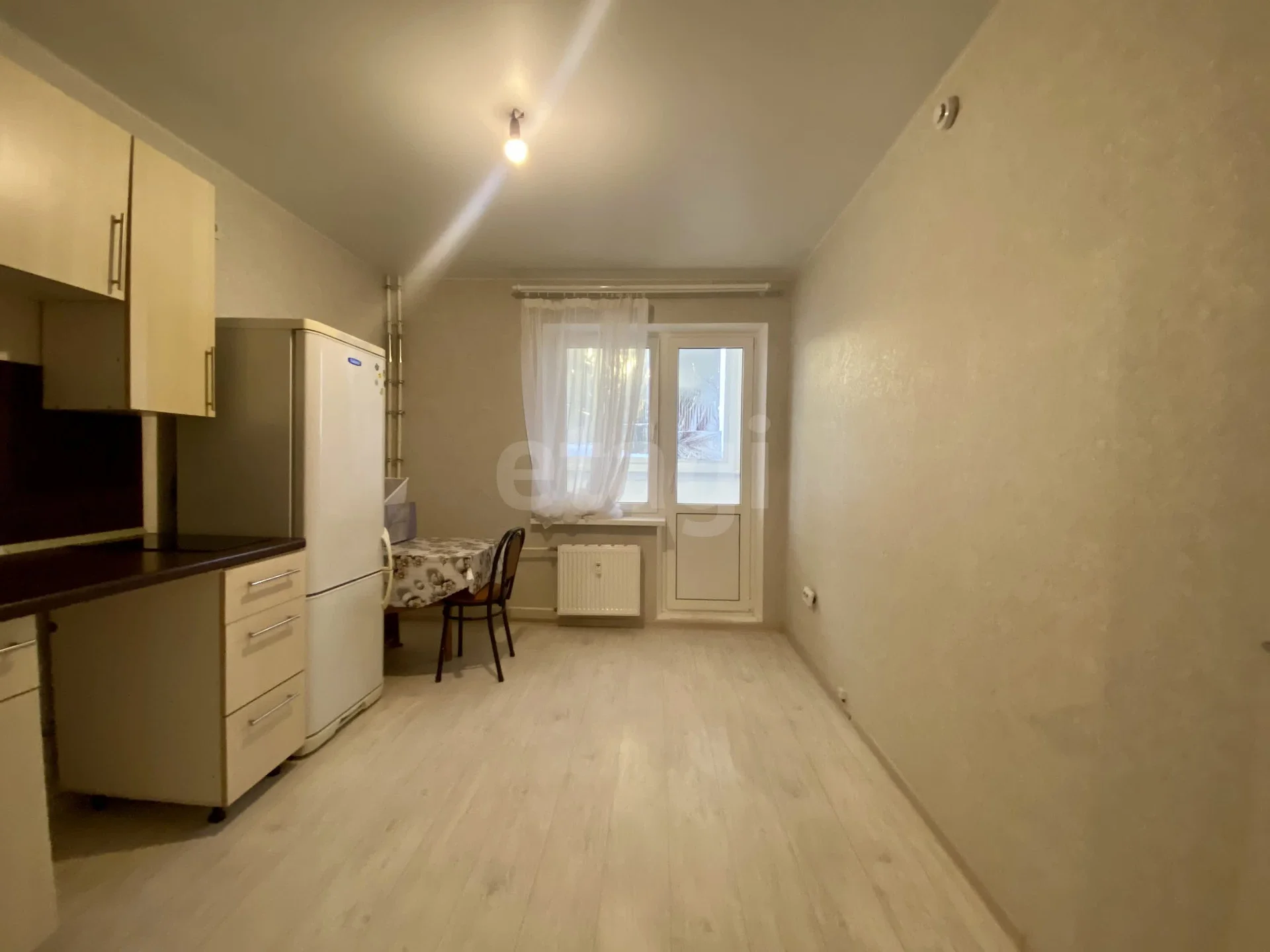 1-к квартира, 36.3м² (улица имени Героя Советского Союза Якова Кобзаря, 1) - миниатюра 4