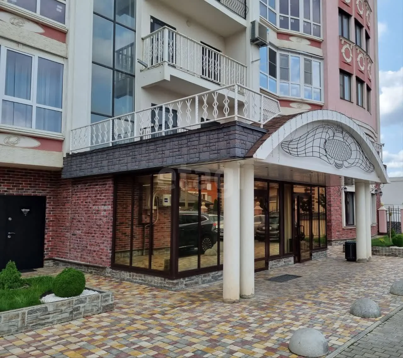 3-к квартира, 96.4м² (Черниговская улица, 1) - миниатюра 3