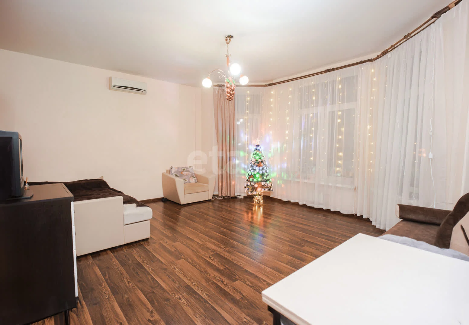 2-к квартира, 67.5м² (улица Ивана Рослого, 2/1) - миниатюра 2