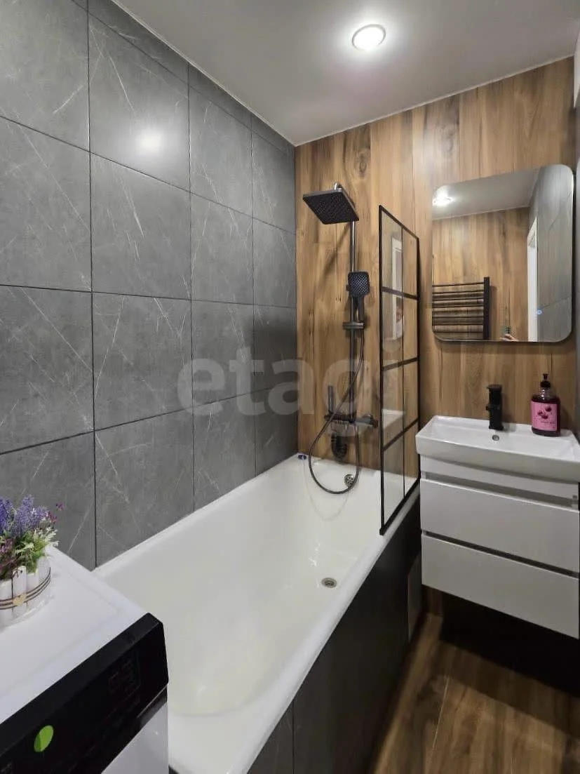 2-к квартира, 52.7м² (Уральская улица, 148) - миниатюра 18