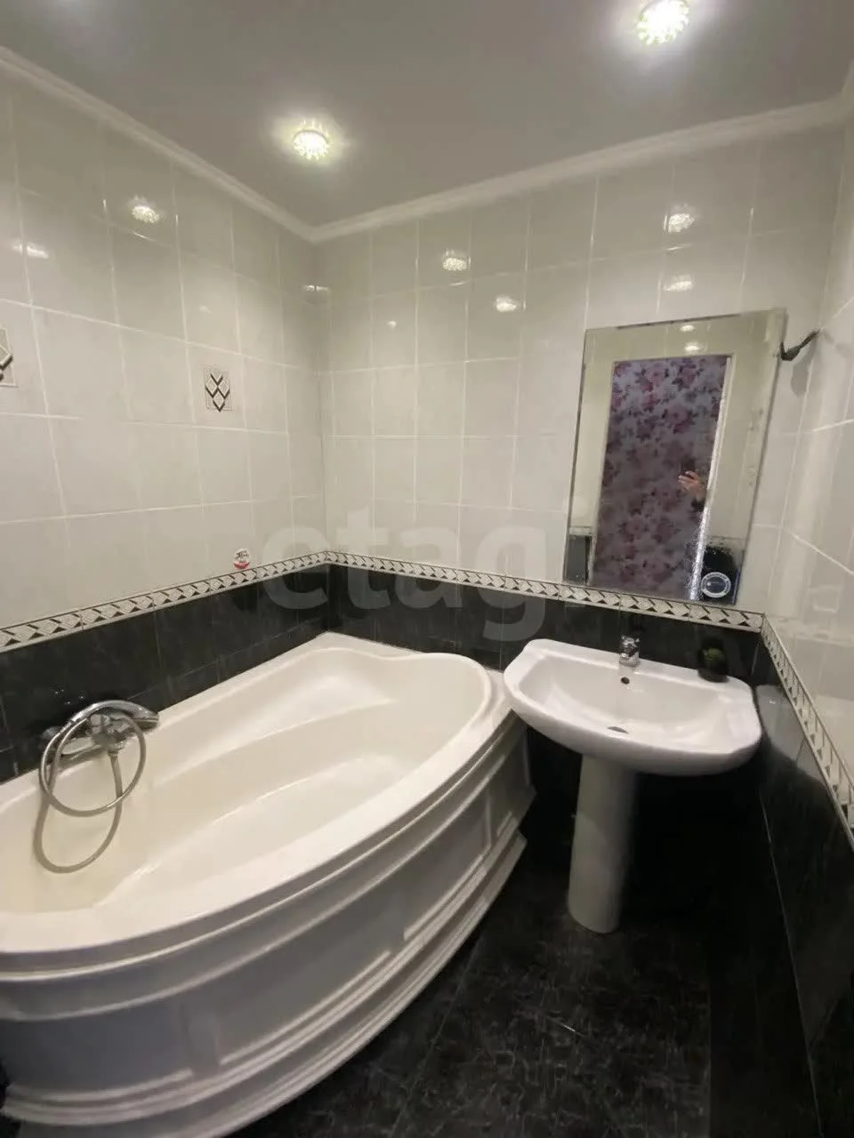 3-к квартира, 60.3м² (улица Атарбекова, 29) - миниатюра 17