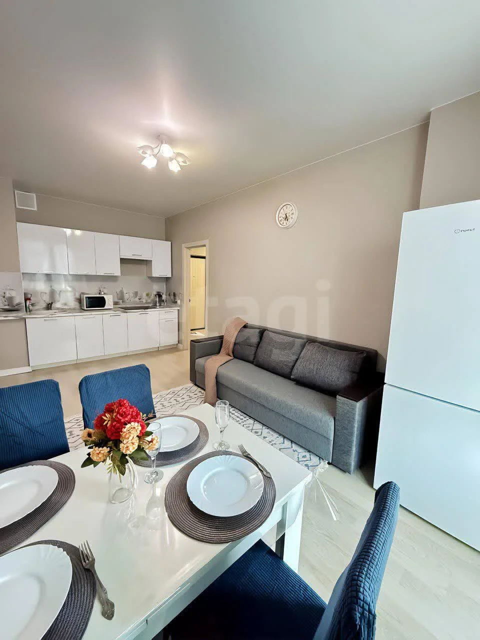 2-к квартира, 51.2м² (улица имени Героя Георгия Бочарникова, 4к1) - миниатюра 4