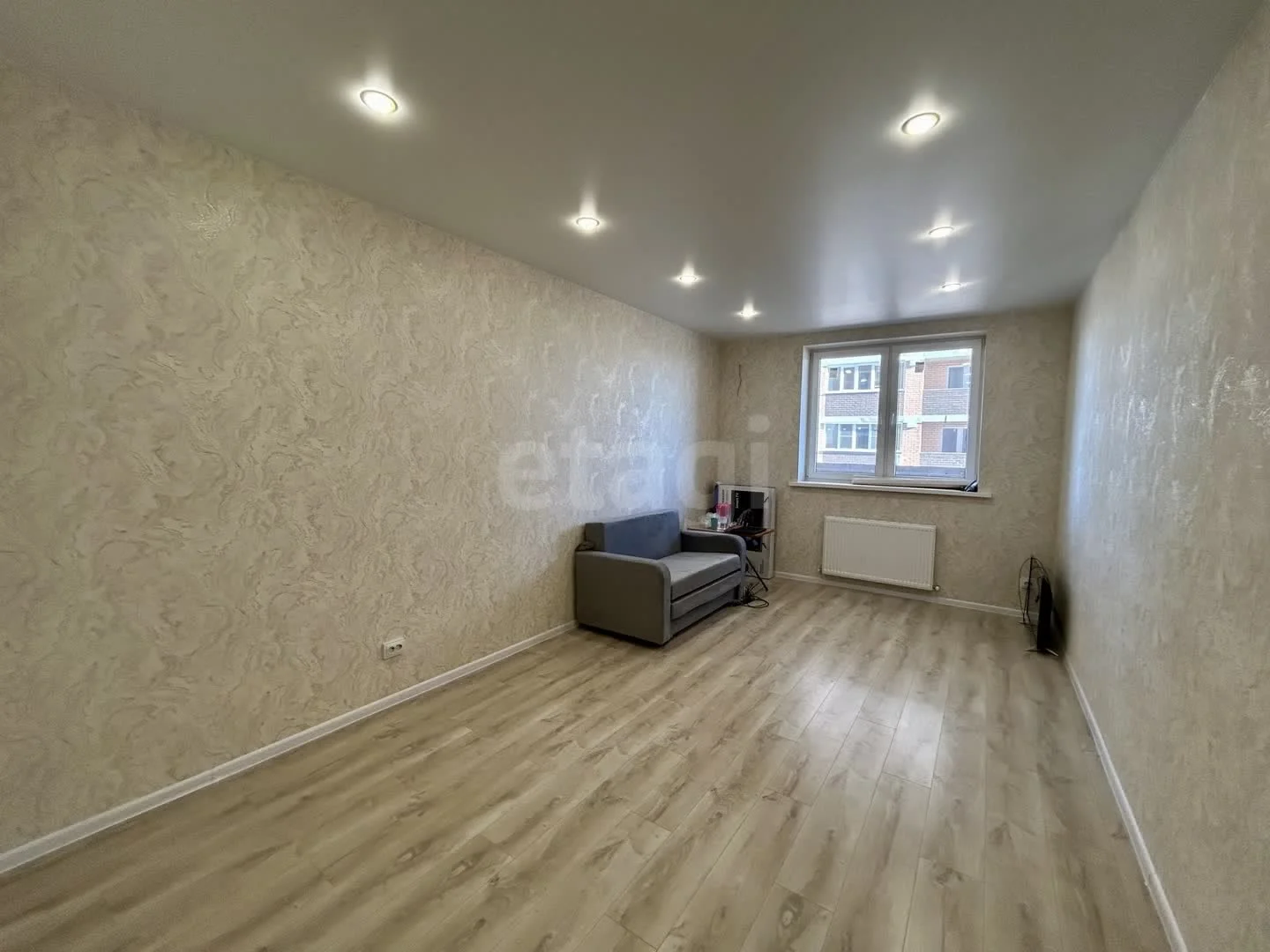 1-к квартира, 35.6м² (улица Лётчика Позднякова, 2к25) - миниатюра 3