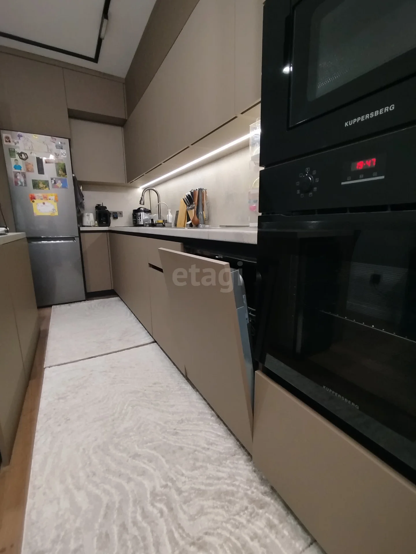 2-к квартира, 60.9м² (улица Ивана Беличенко, 101) - миниатюра 8