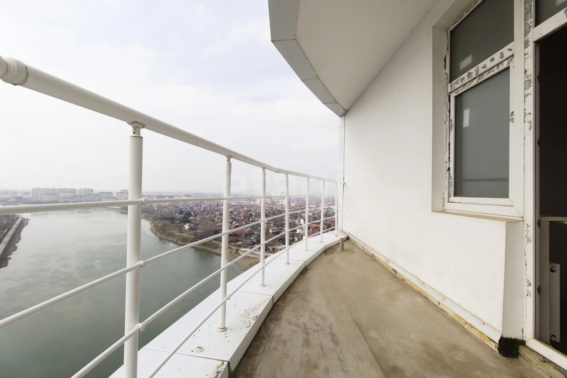 3-к квартира, 98.4м² (улица Кубанская Набережная, 39) - миниатюра 26
