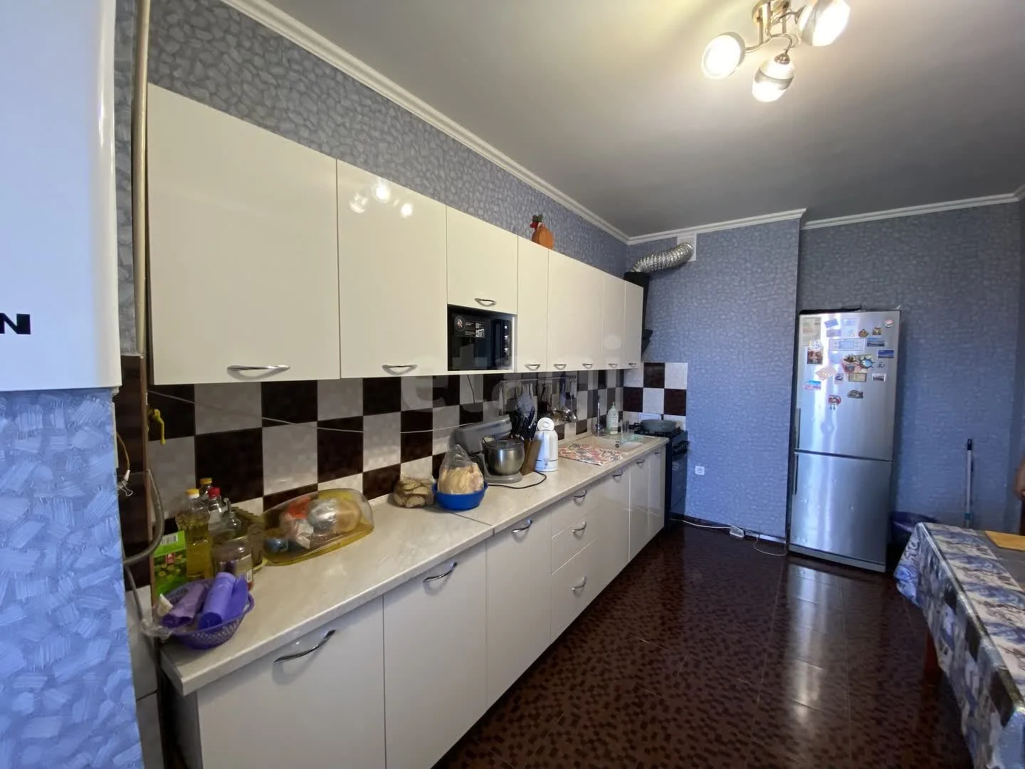 4-к+ квартира, 89.2м² (улица Иркутско-Пинской Дивизии, 3/3) - миниатюра 2