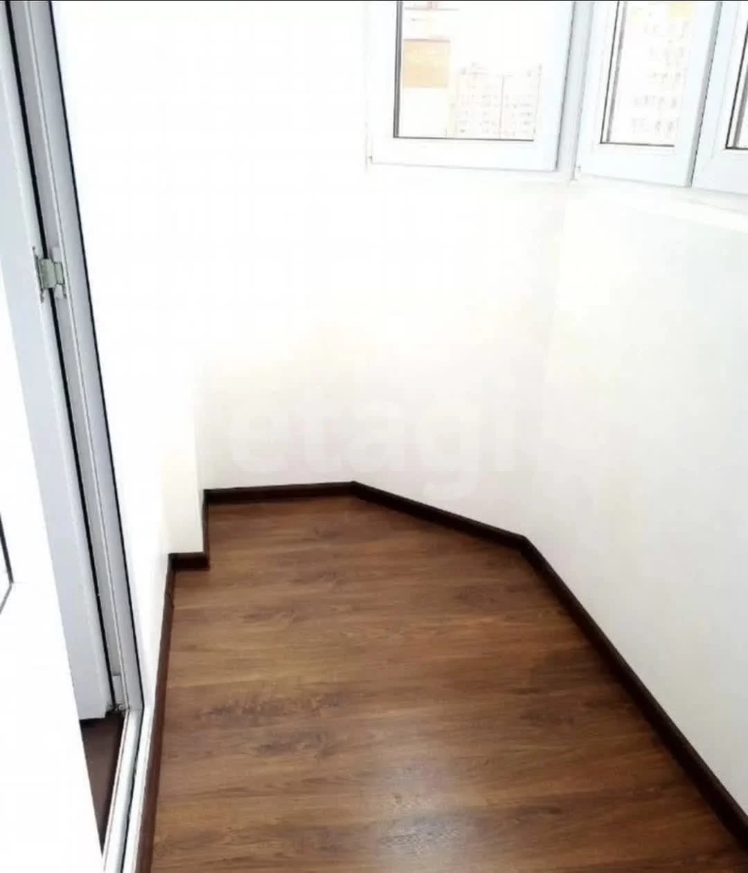 Студия, 28.2м² (улица им. Героя Сарабеева В.И., 5/4) - миниатюра 4