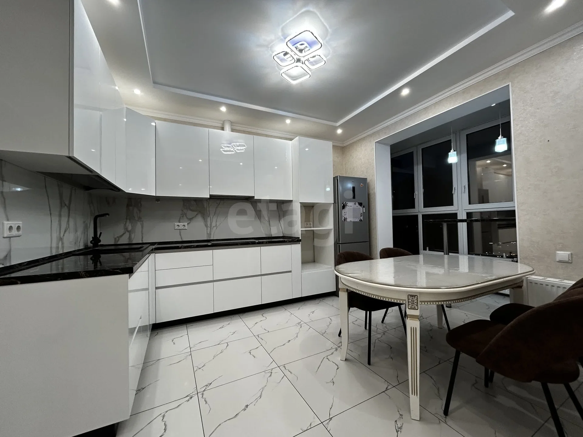 2-к квартира, 76.9м² (улица Автолюбителей, 1г) - миниатюра 2