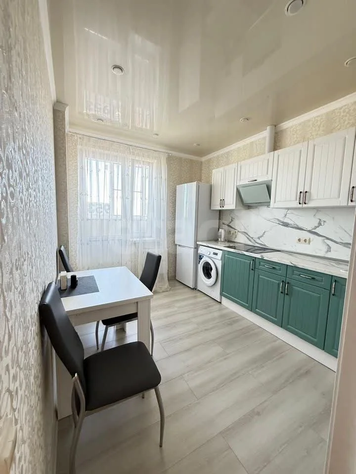 1-к квартира, 35.5м² (улица имени В.М. Комарова, 21б) - изображение 1