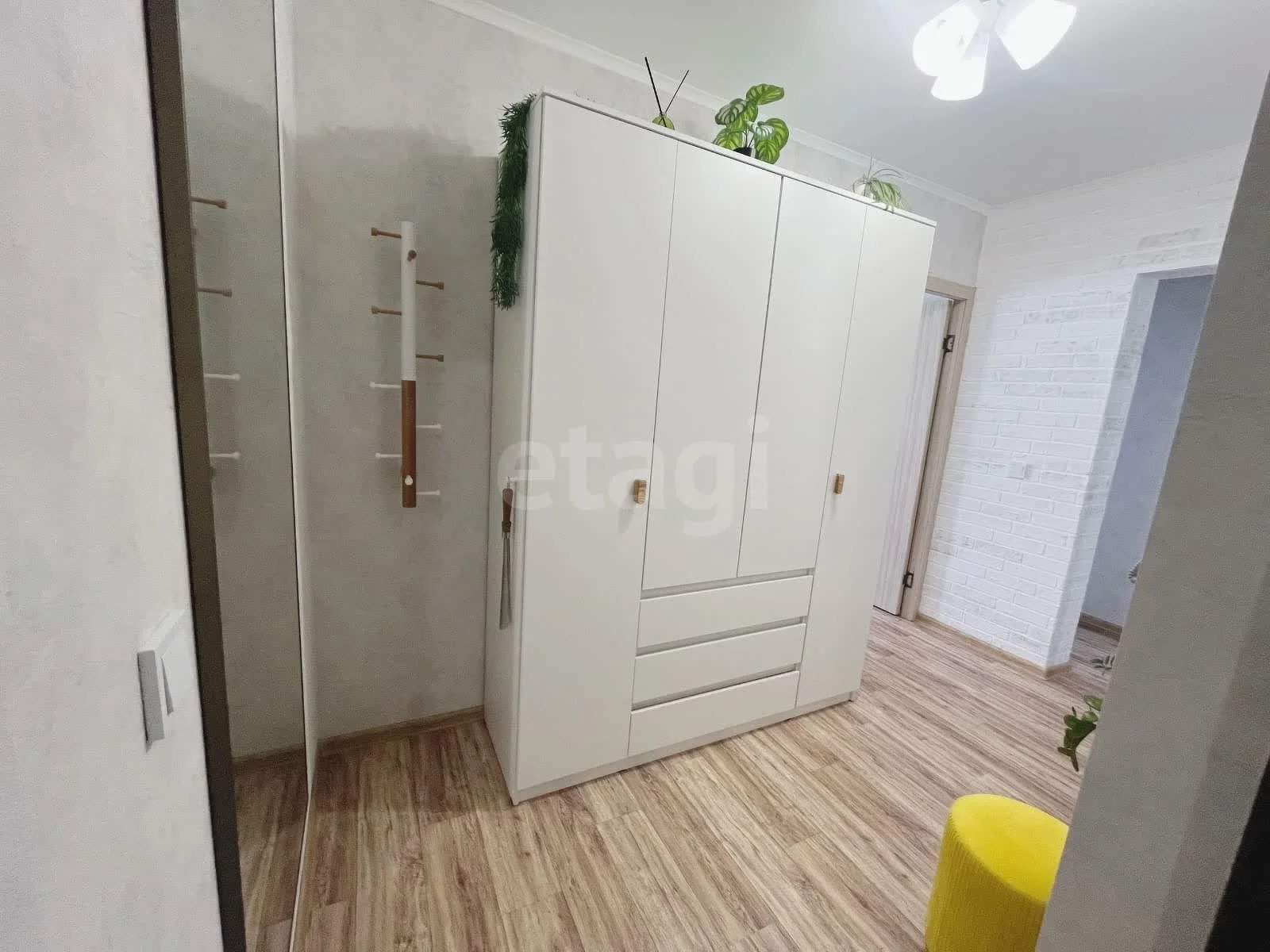 2-к квартира, 55.8м² (улица Героя Владислава Посадского, 40) - изображение 1