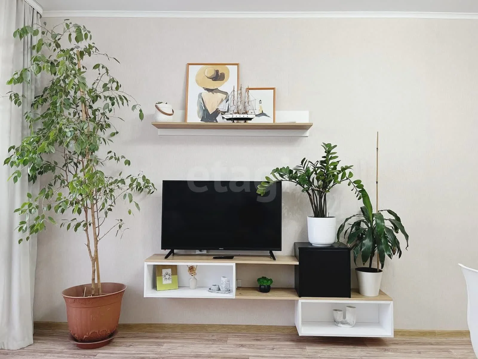 2-к квартира, 55.8м² (улица Героя Владислава Посадского, 40) - миниатюра 2