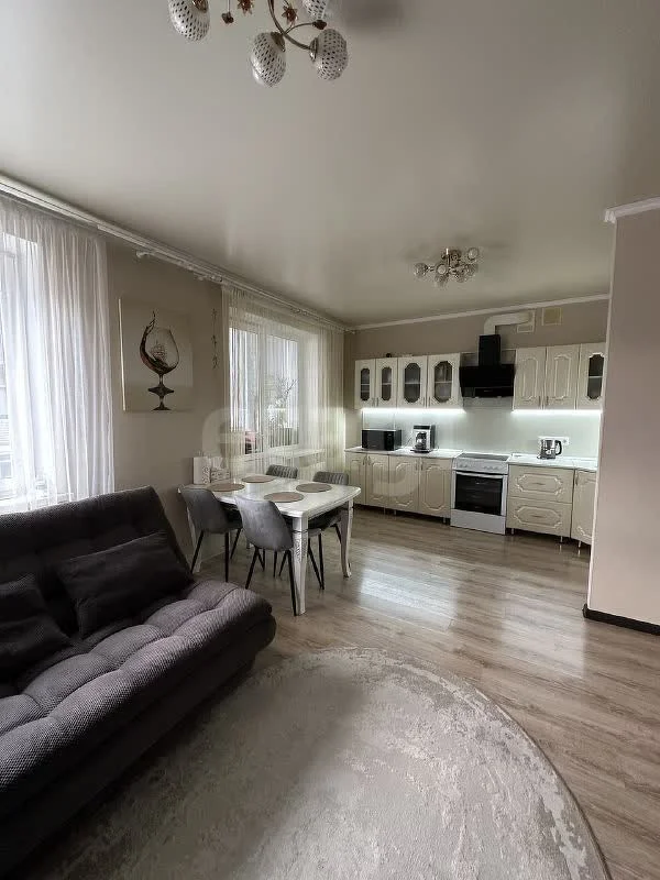 2-к квартира, 68.6м² (улица имени С.С. Прокофьева, 35) - изображение 1