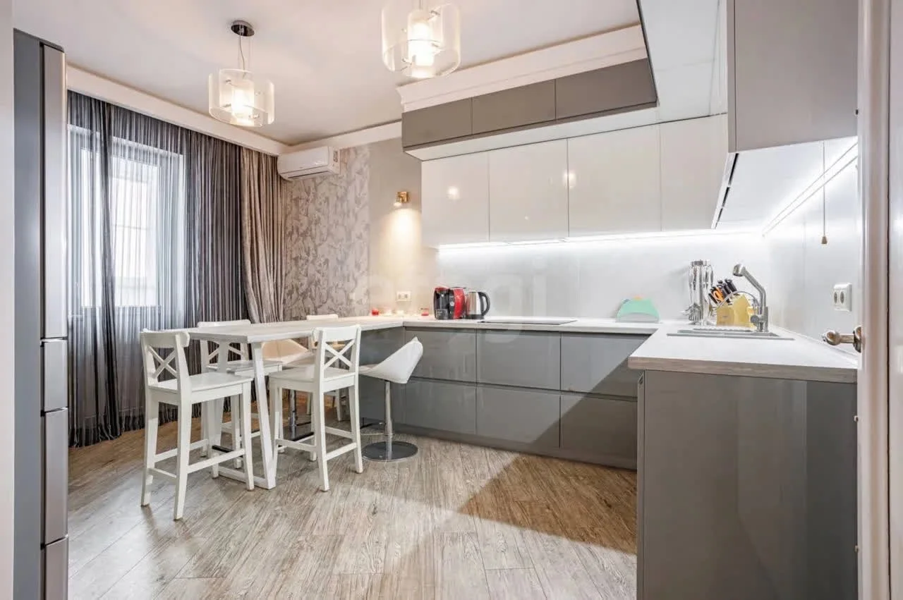 3-к квартира, 110м² (Черниговская улица, 1) - миниатюра 5