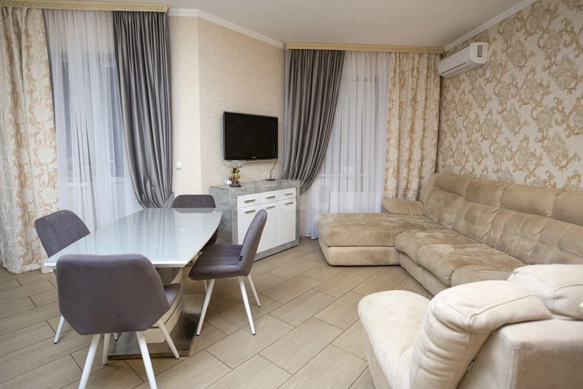 2-к квартира, 101м² (улица Ивана Рослого, 18к3) - изображение 1