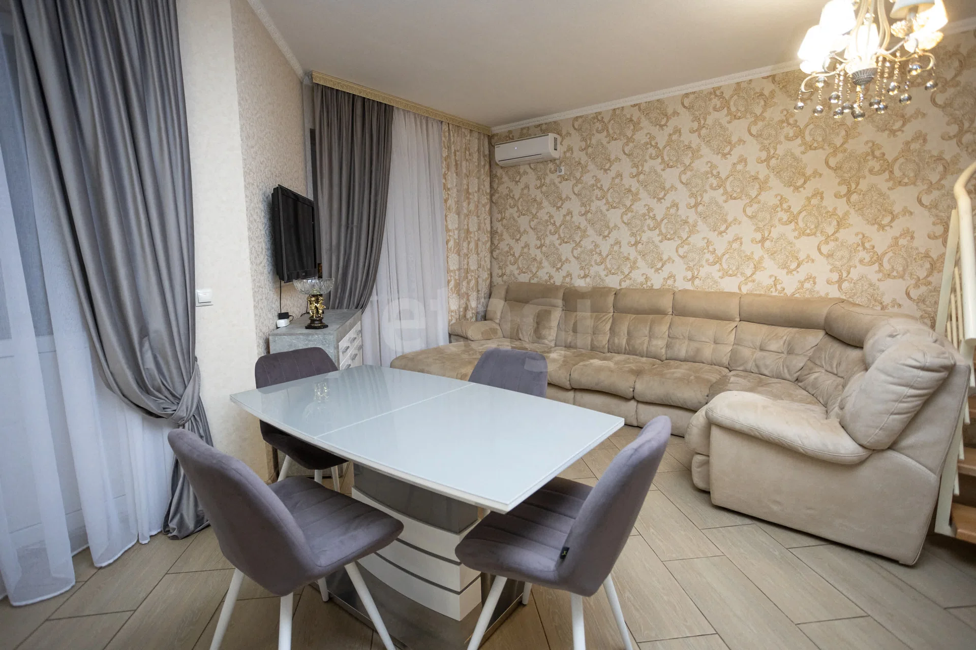 2-к квартира, 101м² (улица Ивана Рослого, 18к3) - миниатюра 2