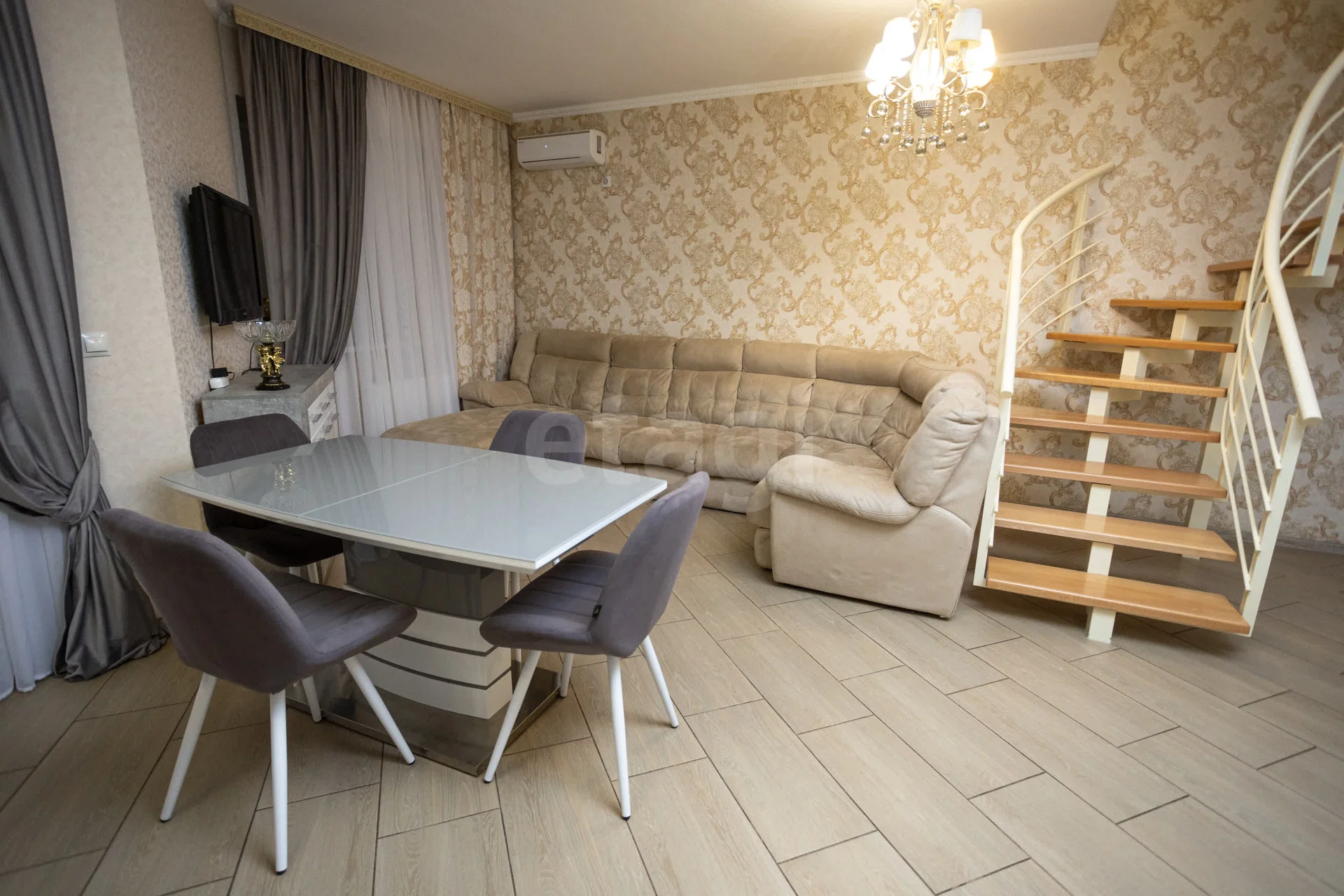 2-к квартира, 101м² (улица Ивана Рослого, 18к3) - миниатюра 3