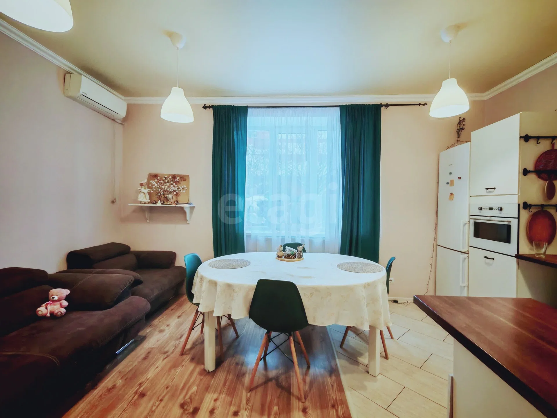 1-к квартира, 51.1м² (улица имени Г.М. Плотниченко, 57) - миниатюра 2