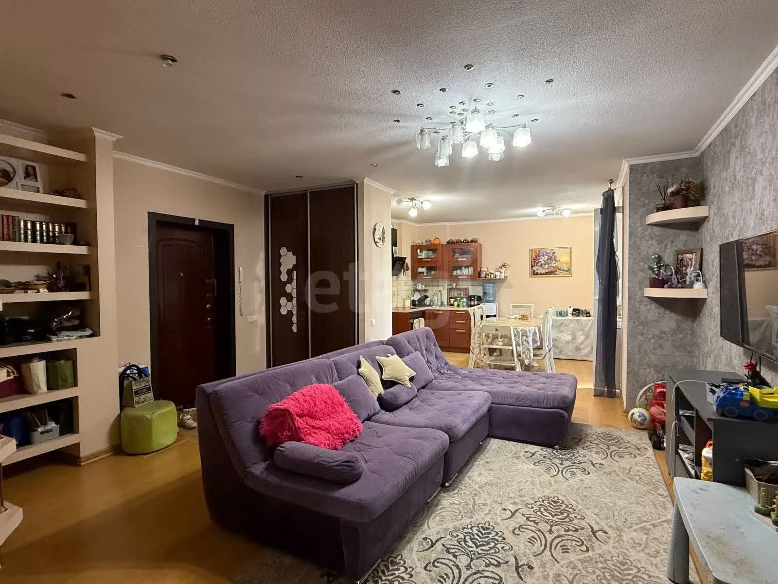 3-к квартира, 111м² (улица Атарбекова, 5) - миниатюра 4