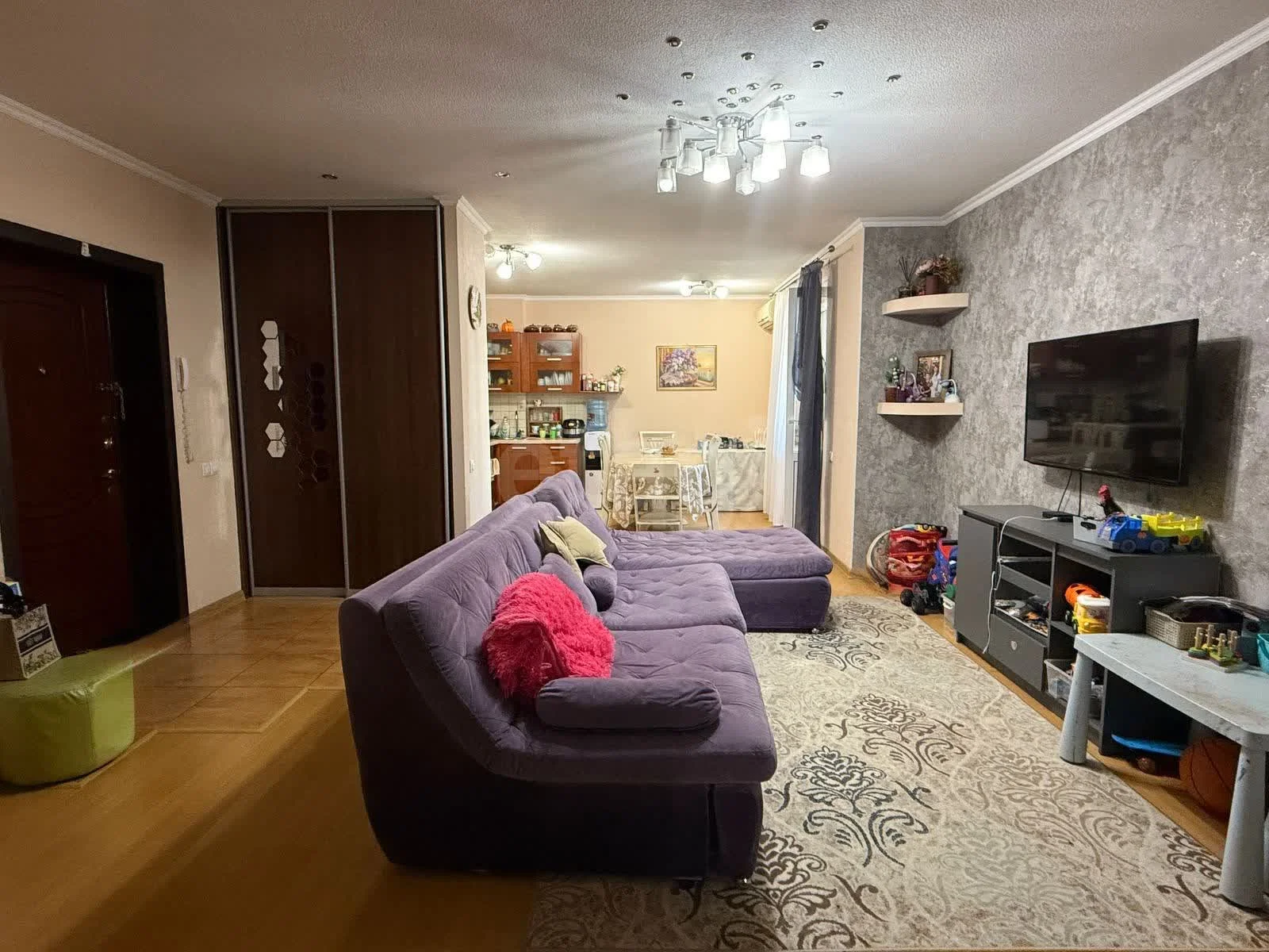 3-к квартира, 111м² (улица Атарбекова, 5) - миниатюра 6
