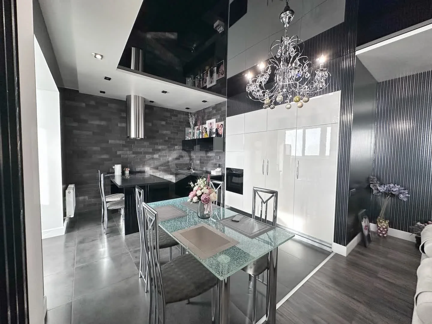 1-к квартира, 74.8м² (проспект Чекистов, 26/3) - миниатюра 2