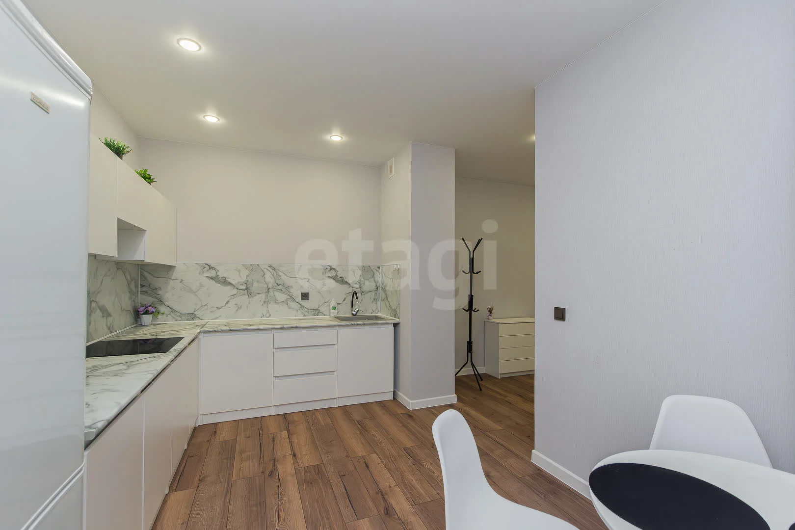 2-к квартира, 50.9м² (улица Ивана Беличенко, 103) - миниатюра 8