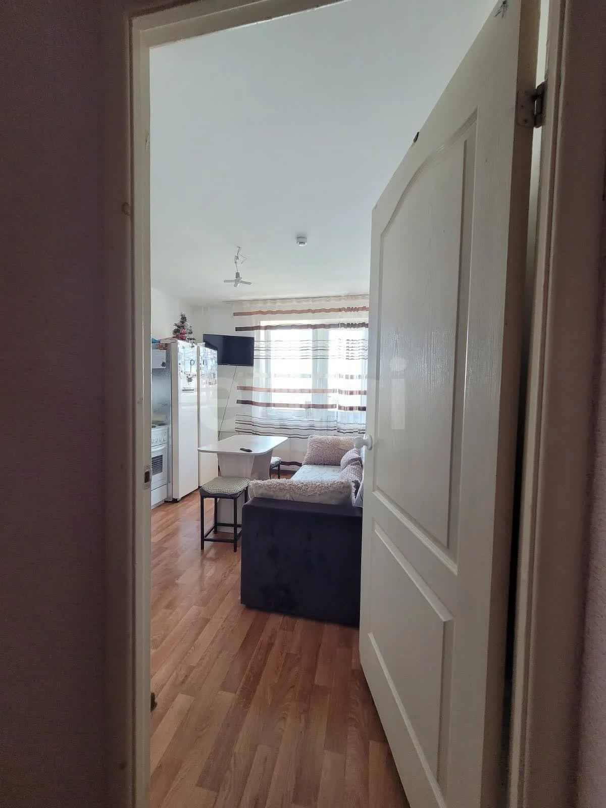 2-к квартира, 54.3м² (улица Генерала Трошева, 17) - миниатюра 3