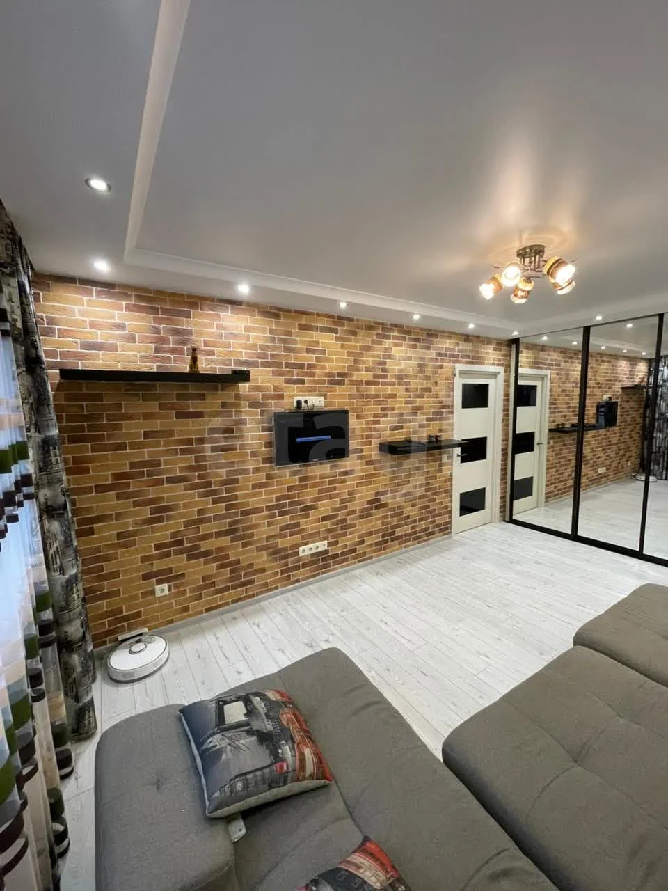 2-к квартира, 58м² (улица им. Героя Сарабеева В.И., 7) - миниатюра 5